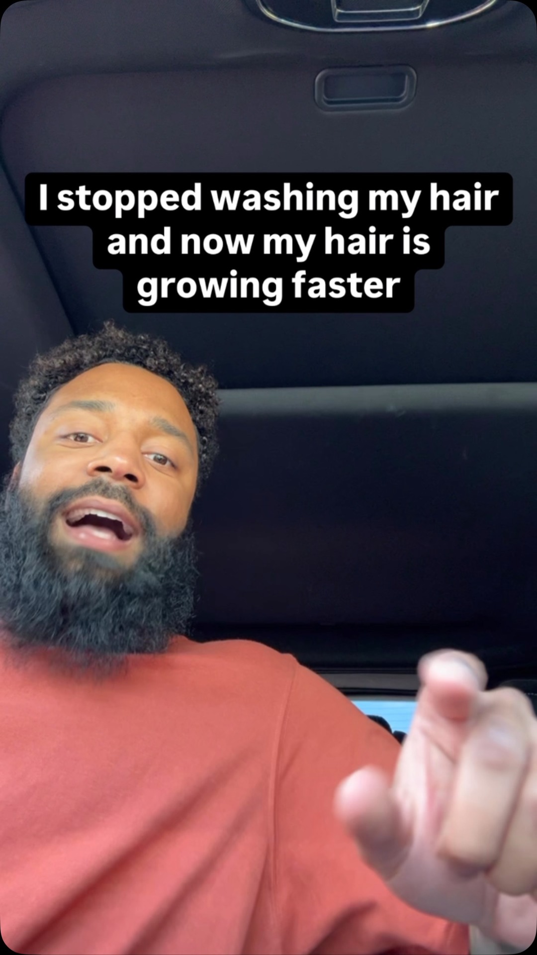 I stopped washing my hair as often and now my hair is growing faster. Here is my new routine:

Super strength hydration mist 2x a day
Cream 1-2x a day
Shampoo & Conditioner 1x a week
Acv rinse 1-2x a week

Click link in bio🔑

#hairgrowth #allnaturalproducts