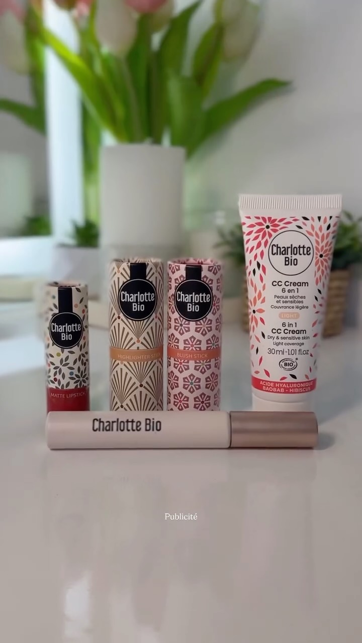 💥 STOP aux idées reçues sur le maquillage bio 💥

@charlottebio , c’est pas juste du maquillage clean 🌿
👉 C’est du maquillage qui tient, qui se voit et qui fait le taf 💄

Pas 12 étapes.
Pas de prise de tête.
Juste des produits jolis, simples et ultra efficaces ✨

Le combo parfait quand tu veux être maquillée vite fait bien fait, sans sacrifier le clean 🤍

👇
Dis-moi en commentaire si toi aussi tu pensais que le maquillage bio ne se voyait pas 👀 #charlottebio #makeupbio #maquillagebio #makeupaddict #easymakeup Publicité