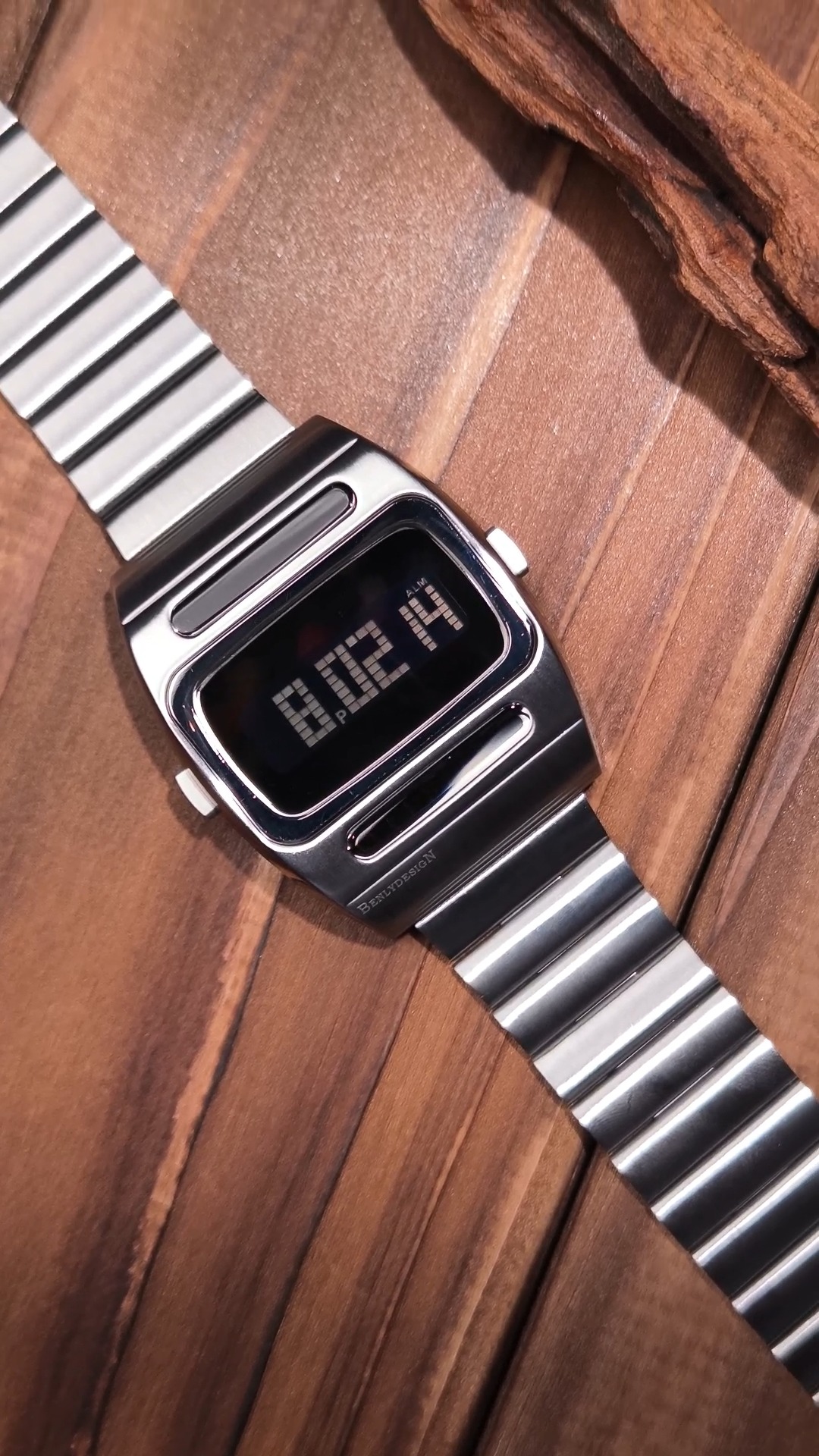 G100: A Watch That Fits Your Style, Your Way One size doesn’t fit all—so why should your watch?