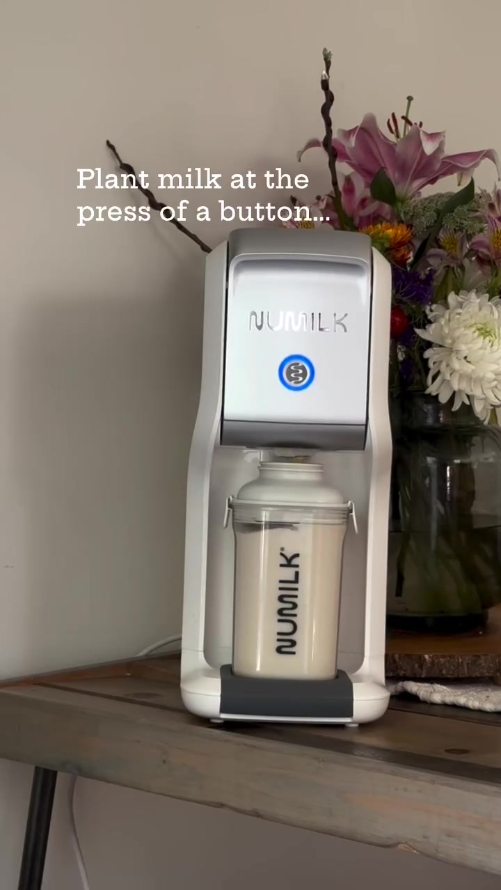 Fresh, delicious plant-based milk - on demand