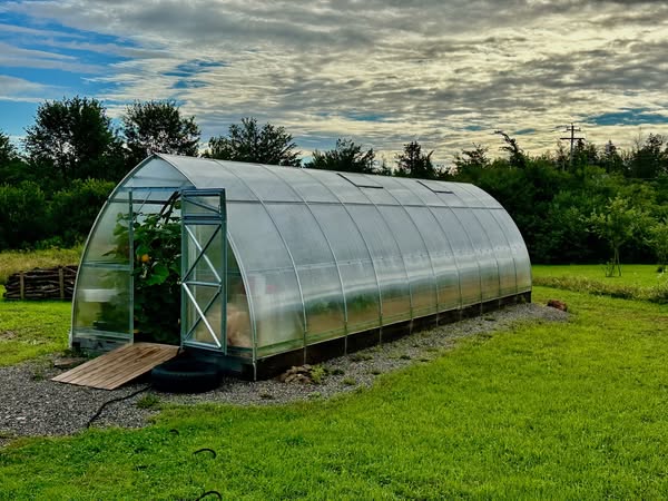 Heavy‑Duty Greenhouses That Last