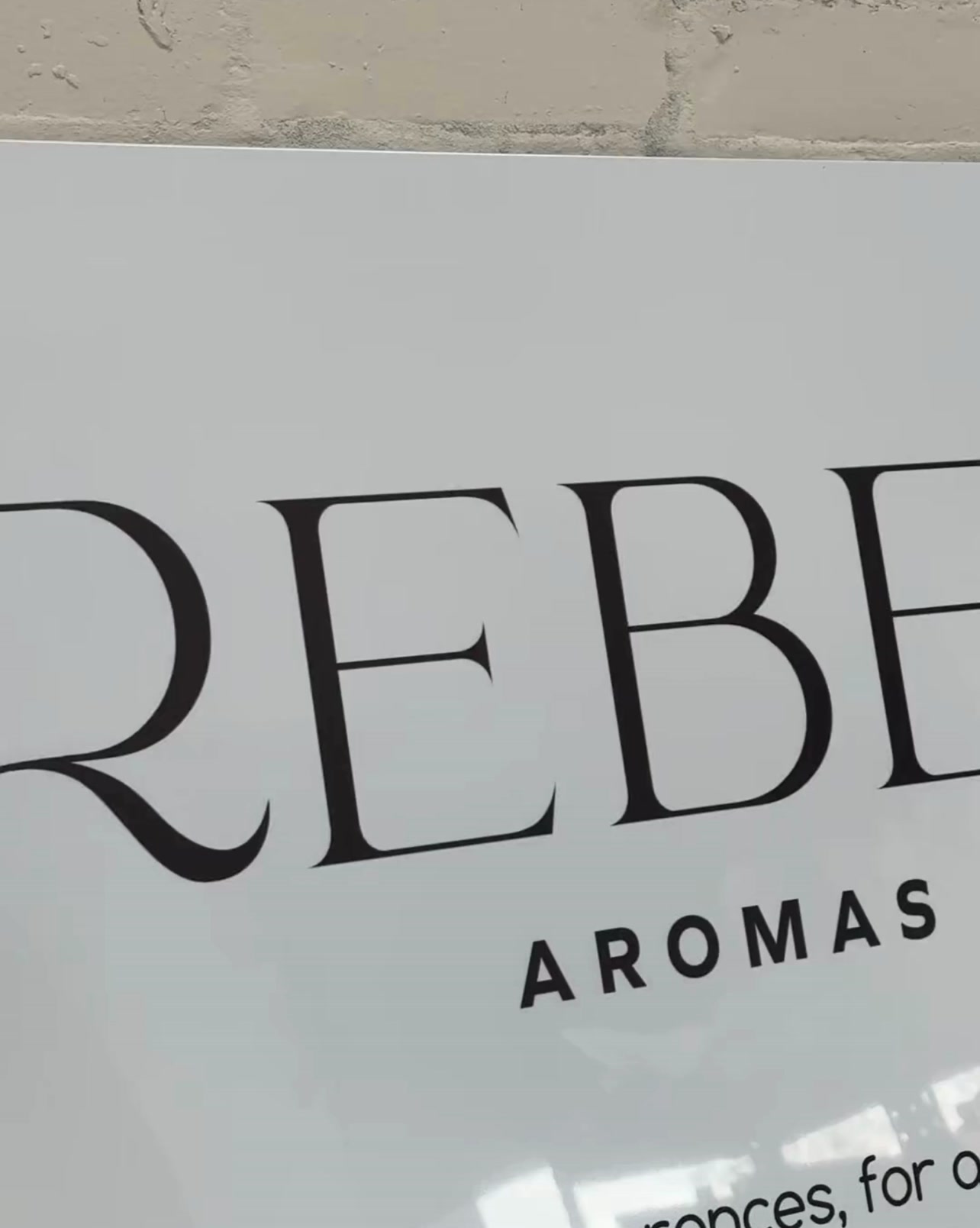 Hand-poured. Thoughtfully crafted. Made in the UK.