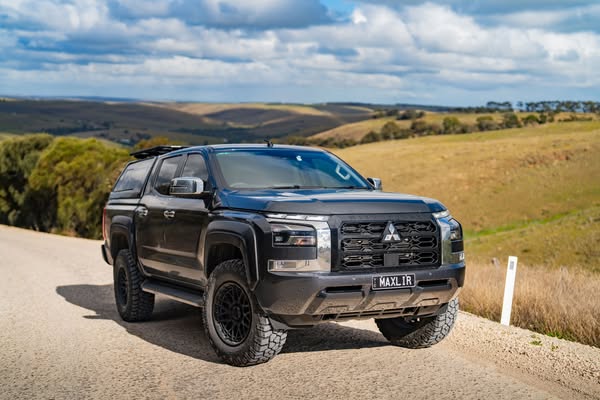 2024+ MV Mitsubishi Triton