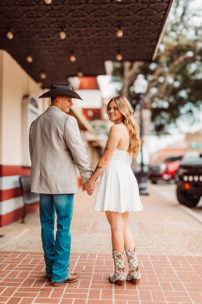 💍 What a beautiful engagement session! Congratulations to this beautiful couple.

❤ Thank you so much, Michelle Grace Photography, for letting us share this gorgeous session. We love your engagement sessions and how you capture all the details.

Edited with Wildheart 7 and Moonmist profile from the WILDHEART Evolution Preset Collection for Lightroom & Adobe Camera Raw. ❤ See more from this favorite go-to collection here: https://www.lightroompresets.com/products/wildheart-evolution-preset-collection

Come join our Pretty Presets for Lightroom community for more inspiration and encouragement from the sweetest group of photographers on the internet. Truly, we're surrounded by the very best!