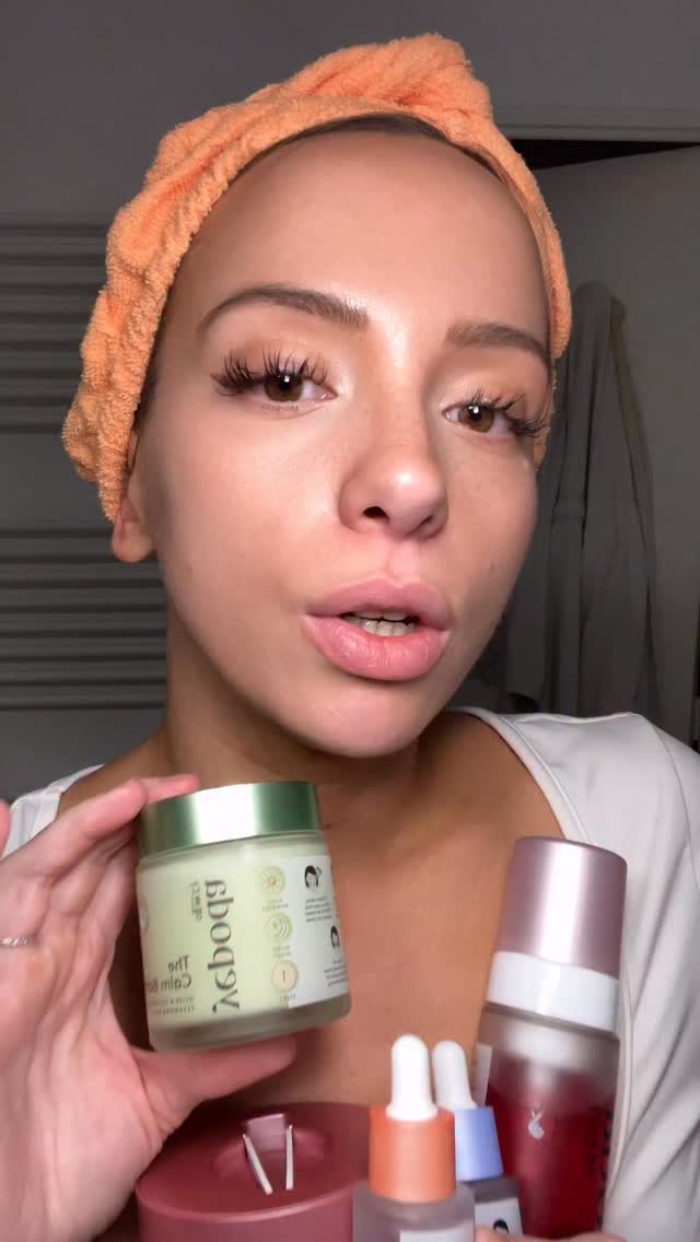 Je commence une nouvelle routine de soins avec les produits @yepoda.fr 
Des formules clean, inspirées de la K-Beauty, que je découvre progressivement avec joie en observant ma glasskin de rêve. 🌿
Je vous partage cette nouvelle étape de ma routine du soir
Publicité
#yepoda #kbeauty
#skincareroutine
#skincarecoréenne#koreanskincare