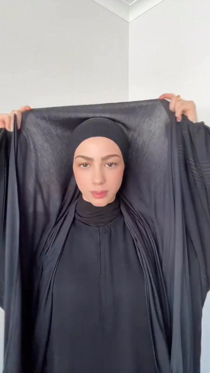 Getting ready doesn’t need to take long or use an ounce of your valuable energy.

Our instant hijabs makes you day easier, everyday.