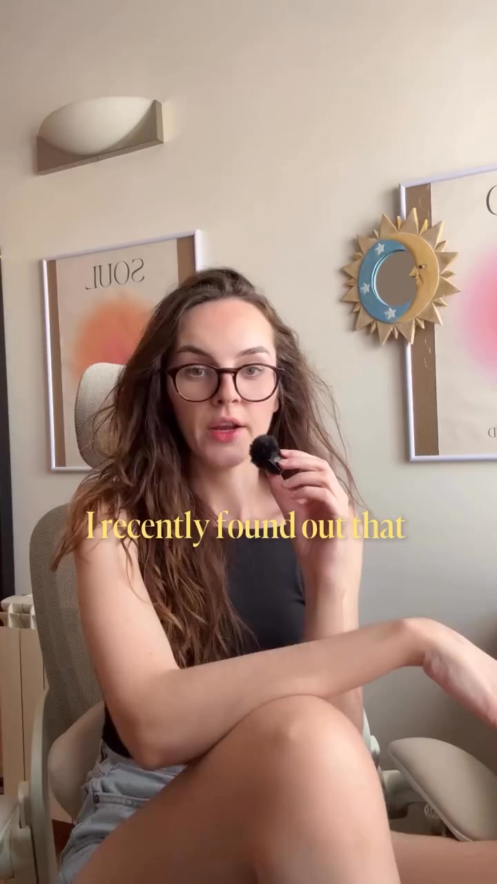 Warning: this chair can change your life! 
I'm a 21st century thinker, and I've got the secret to unlocking my full potential. Nobel-worthy thoughts ahead? It starts with comfort. Upgrade to Musso's ergonomic chair now!