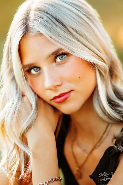 Jullian Evans Photography LLC is such an inspiration! 💕 She just shared over 30 gorgeous photos in the Pretty group this week—come take a peek! https://bit.ly/JullianEvansPhotoSeniors

🌿 All edited with the AI Portrait Pro Collection for Lightroom + Adobe Camera Raw. You can check out the collection we’re all loving here. https://bit.ly/AIPortraitLRPRO

Thank you so much, Jullian. We appreciate you. <3 

Looking for more inspiration? Visit our blog packed with tutorials, lots of great resources, and encouragement here: https://bit.ly/BlogPhotographer

Did you hear the news? We've got a NEW release coming! Join our Pretty Presets for Lightroom community for all the details.