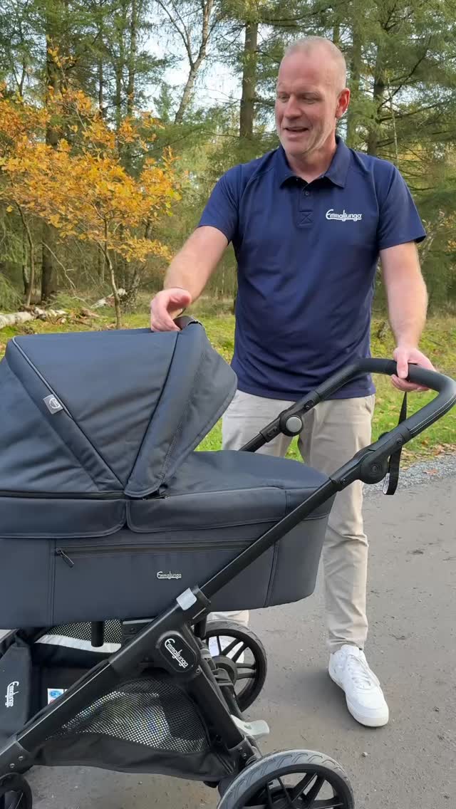 Der Sento Pro – Nicht nur ein Kinderwagen, sondern ein Stück Geborgenheit auf Rädern...

Weil du jeden Meter sorglos gehen willst. Und weil Qualität, die bleibt, das wertvollste Erbe ist.

Fühle den Unterschied 👉emmaljunga.com