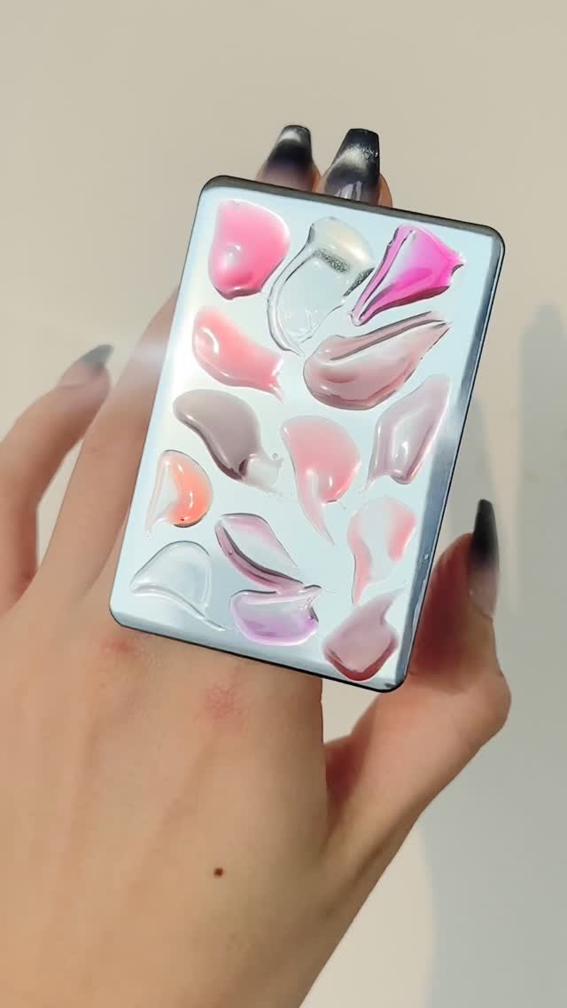 Stay tuned if you want your lips to shine brighter than ever today ✨💋

For every moment your lips need a lively, glossy glow, TOCOBO is here for you 🩵

With a range of berry shades that match every skin tone and a hydrating, high-shine formula, Juicy Berry Plumping Lip Oil helps your lips look their absolute best 🍓✨

Start your day with TOCOBO Lip Oil and let your lips shine all day 💫