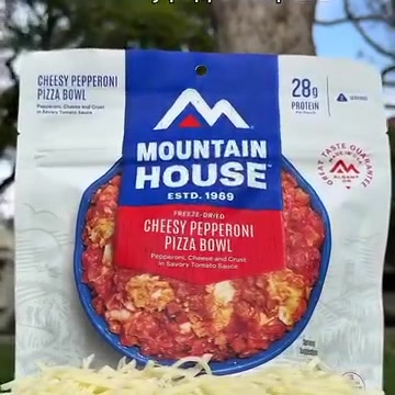 Cheesy Pepperoni Pizza in a Pouch!