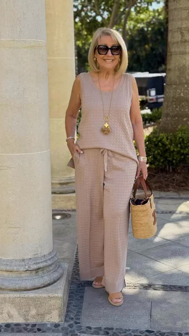 SUSTAINABLE, CHIC STYLES! 💙

INTRODUCTING two of my FAVOURITE looks from the new ‘BORONIA COLLECTION’ @nomad.the.label
These beautiful styles bring NATURAL COMFORT and EFFORTLESS STYLE wherever the day takes you.
CHIC, SUSTAINABLE and OH SO EASY to LOVE! 💙

🔗 SHOP: LINKS in BIO and STORIES or Message SHOP! 🛍

👗 Outfit Details:

-  Matilda Cotton Knit Top in Tuffet - Size S
-  Pambula Cotton Knit Pants in Tuffet - Size S
-  Kiama Linen Scarf in Elm
-  Iluka Cotton Jersey dress in Aegean Blue - Size XS

#ThisWithThis #PaidPartnership #AgelessStyle #OOTD #SustainableStyle #StyleInspiration #StyleOver50