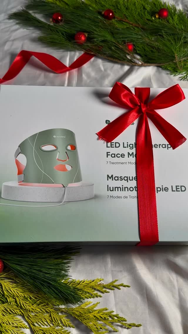 Ad/ Das lässt meine Haut aktuell so richtig strahlen: Die @nanoleaf Red Light Face Mask! ✨

Diese Maske hat meine Skincare-Routine komplett verändert – meine Haut ist entspannter, gleichmäßiger & einfach frischer. 💆‍♀️💫

7 Behandlungsmodi, 432 LEDs und + super bequem – perfekt für die Abendroutine oder zwischendurch. 🔋🌸

Ein Geschenk, über das ich mich an Weihnachten selber sehr freuen würde! 🎁✨🎄

Über den Link in meiner Bio findet ihr den direkten Weg zur Maske. ✨
@nanoleafhome 

#nanoleaf #holidaygiftguide #nanoleafgifting