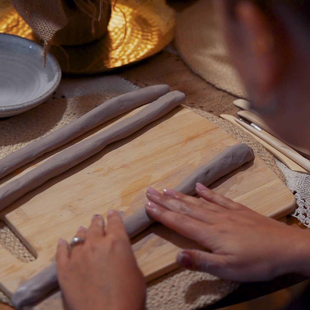 Sculpt Your Own Candle Designs 🕯️