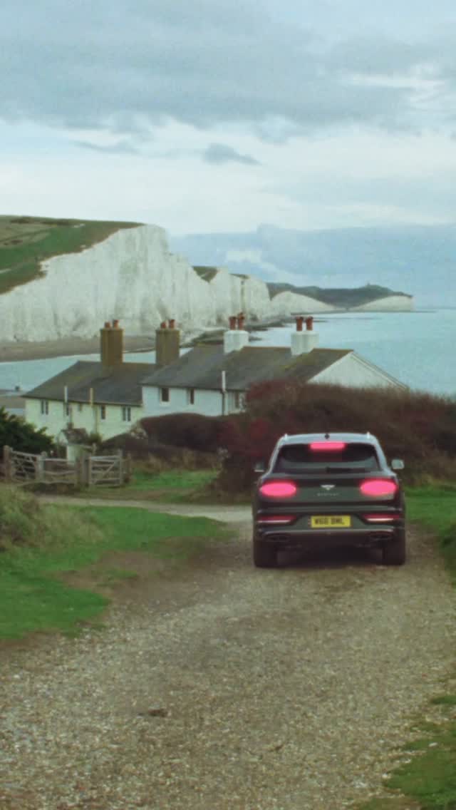 WINTER 25 - DELIVERY TWO

The penultimate chapter of ‘The Flight’.

A return to ground: heated seats, texture and home comforts. 

AVAILABLE FRIDAY 14TH NOVEMBER, 1PM GMT