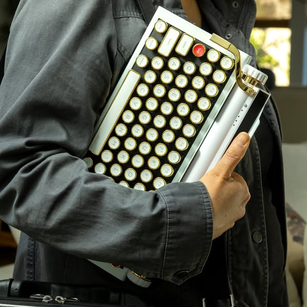 Your Anywhere Keyboard | White Gold