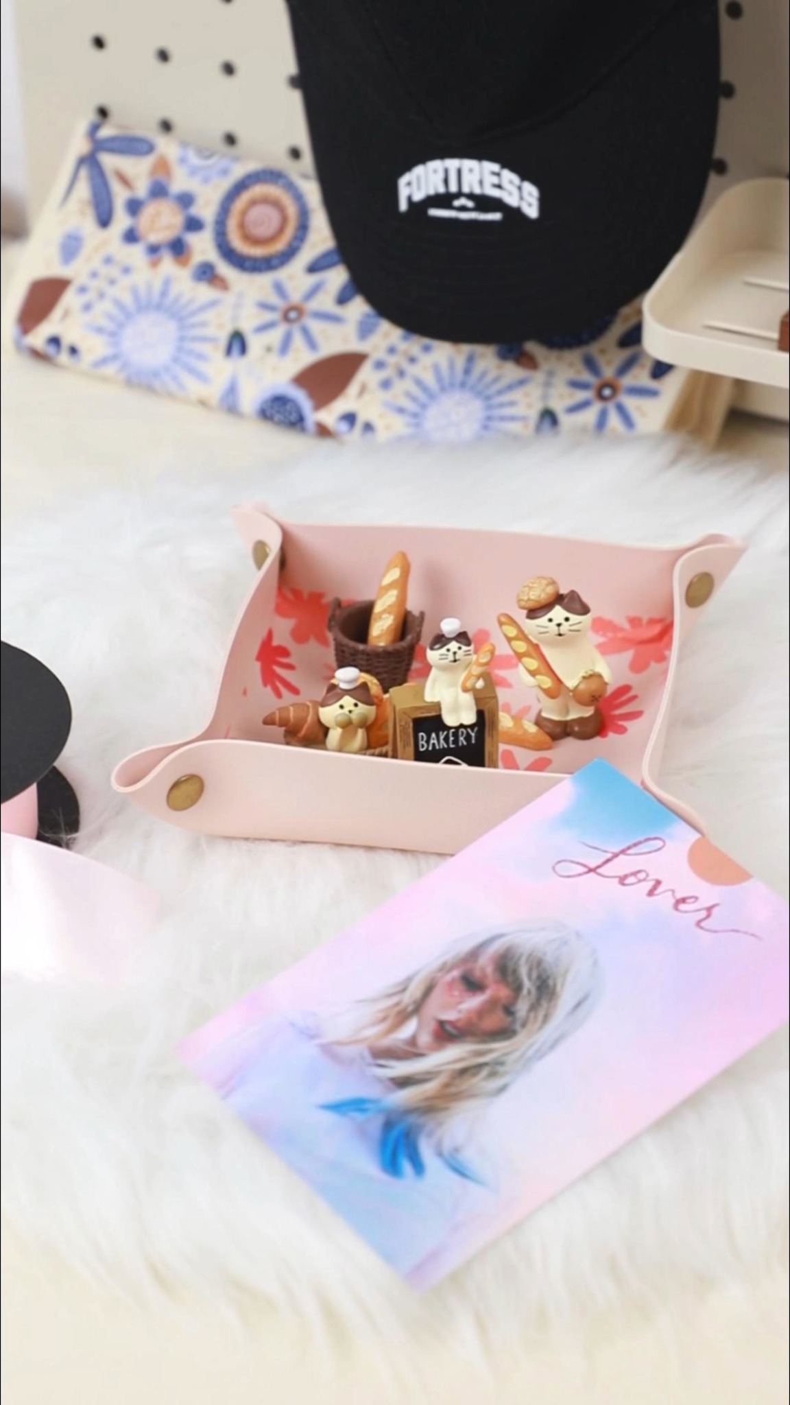 Printed vibrant floral designs on pink storage boxes with our DTF printer 🌸 Perfect for small businesses adding custom home décor products 🏠✨
link in bio

#inksonic #dtfprinter #DTF #boxes #DIY #dtfprinting #CustomPrinting #printing #PrintOnDemand #customized #inksonicu13dprinter #dtfdesigns #dtftransfer #inksonicU13D