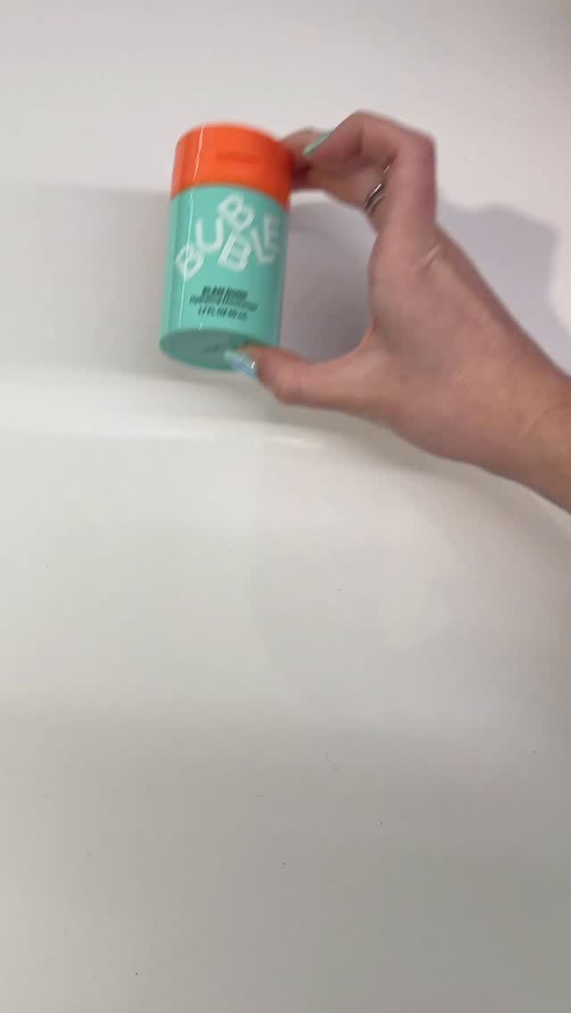 🏀 ✨ 💞 ❤️ 🪩

We just dropped a limited-edition version of Slam Dunk in red 1 FL OZ packaging! You can pick up this new version of red Slam Dunk in-store and online, exclusively at @target @targetstyle 

Comment which version of Slam Dunk is your favorite👏