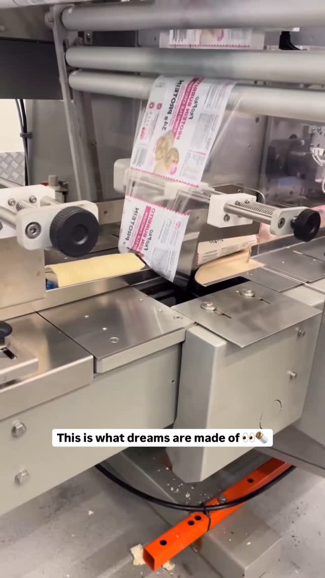 Real FroPro customers know our Protein Burritos are what dreams are made of! 💤💭 

Insanely delicious, high in protein and microwave ready in just 3 minutes. ⏰ The ultimate high protein meal or snack on the go 🌯🏃

Available in these delicious flavours: 🩷 Chipotle Chicken 💜 Moroccan Beef ❤️ Chilli Con Carne 💚 Cheeseburger 💛 Buffalo Mac & Cheese 🧡 BBQ Chicken & Cheese

Shop our High Protein Burritos in the freezer aisle at Coles and Woolworths! 🛒🌯

*Flavours may vary between stores, check online to see what’s available at your local.