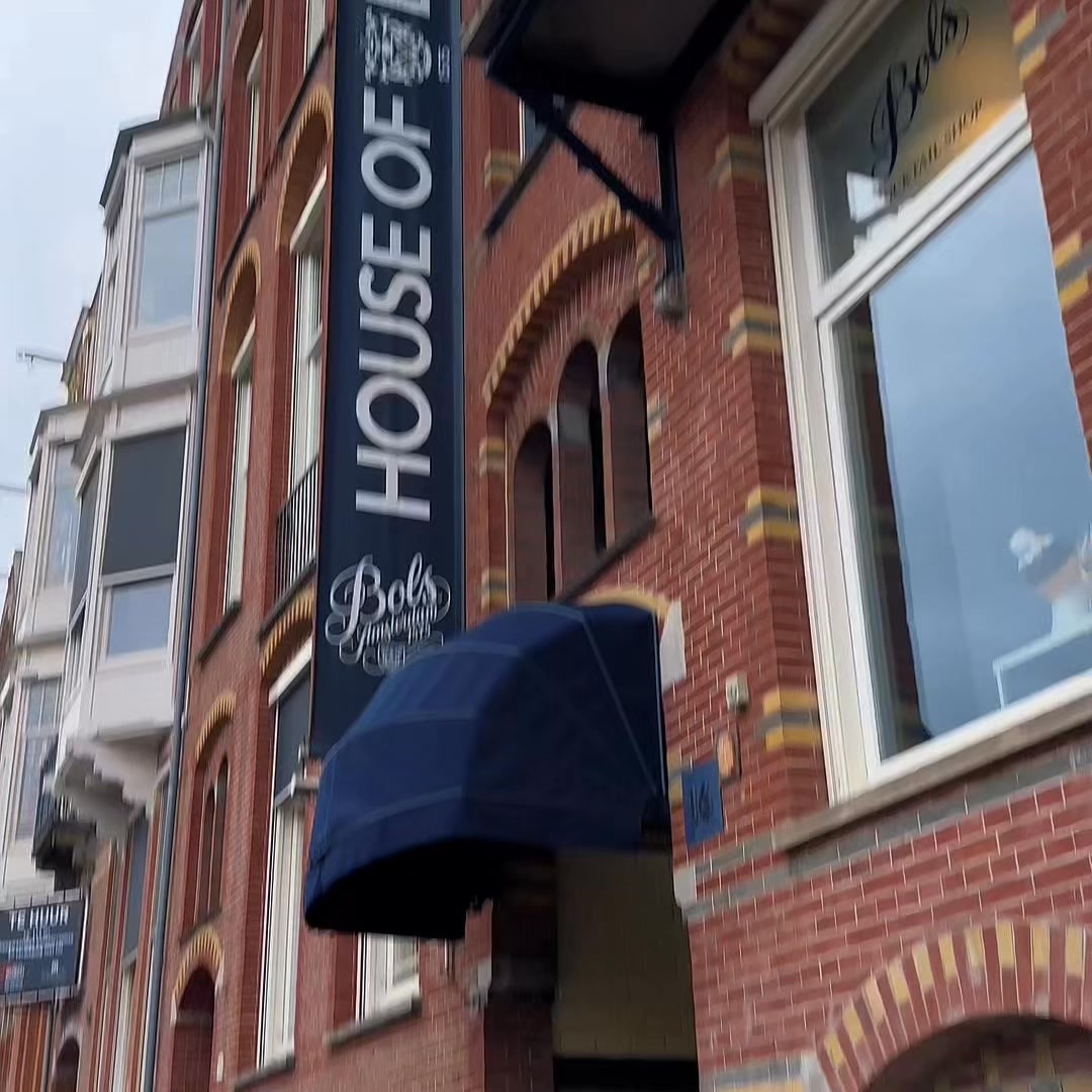 Explore the world of cocktails 🍸