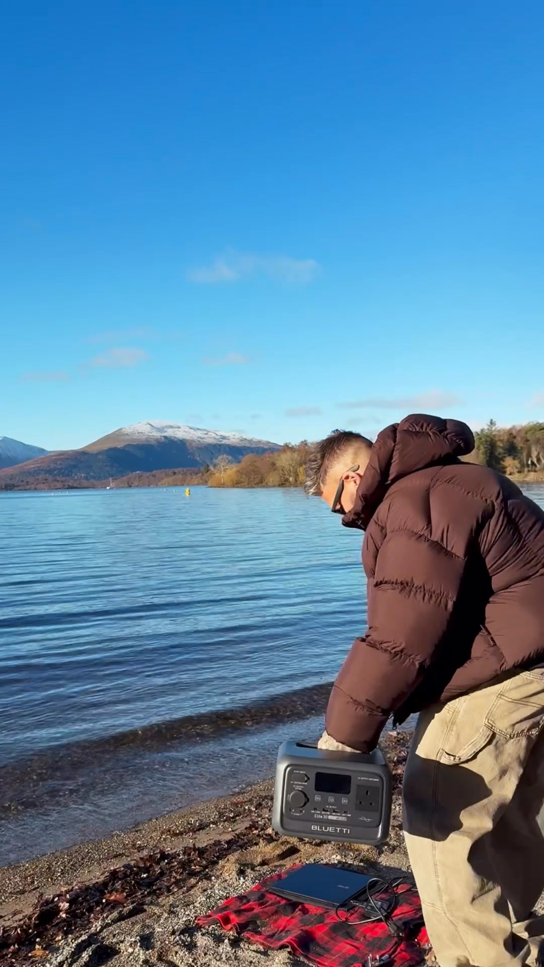 ⚡ Portable Outdoor Power Source