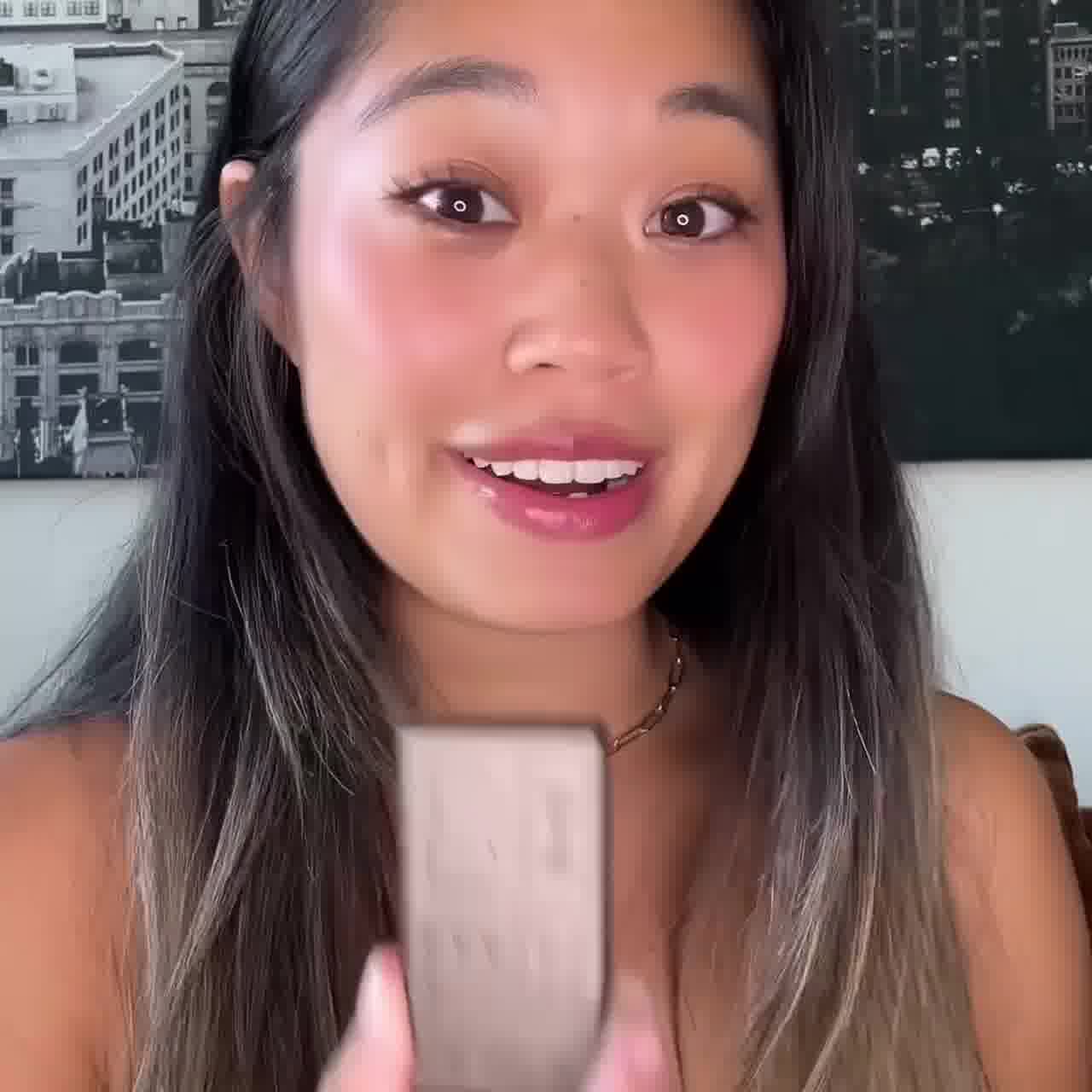 Introducing our Japanese-inspired solid fragrances 
Subtle. Natural. Perfect for everyday wear.
Say goodbye to overpowering scents and hello to effortless style!
Try now and experience the difference!