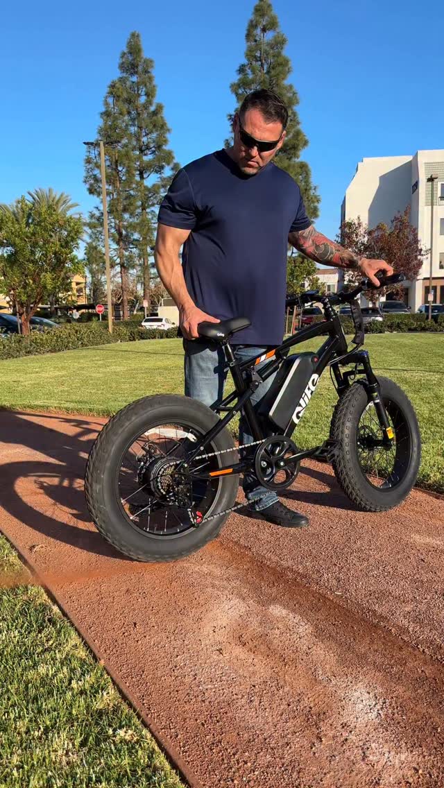 Why I choose the Qlife Racer Fat Tire 2.0 over other E-bikes. This bike has no gimmicks, its fast, it’s durable and its reliable at a super fair and reasonable price. Welcome to the new standard where ebikes DO NOT cost an arm and a leg anymore. They are priced reasonably in the $600 range and still pack a punch! 🥊  @qlifebike  you can view this bike @qlifebike or go to the website at QLIFEBIKE.COM