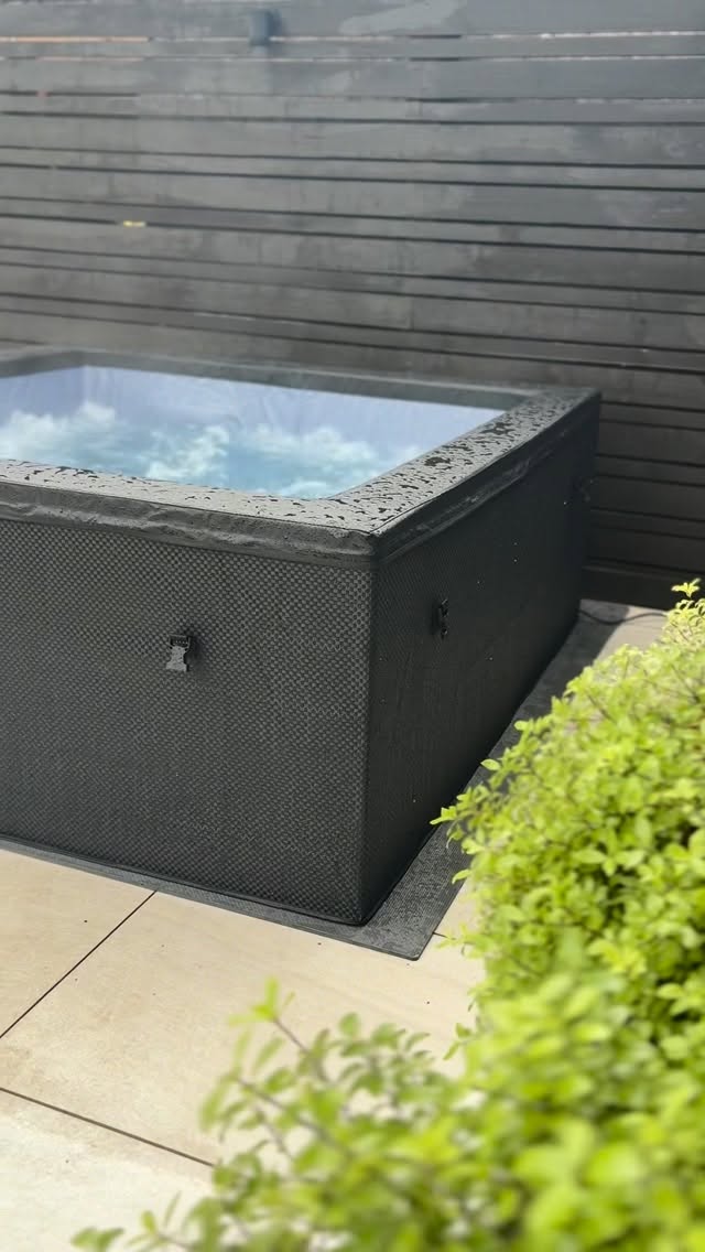 Here she is….! 🔥 

I know lots of people were expecting a puppy 🤣 but the surprise was in fact a hot tub!! I am so so excited (as are the girls)- we have wanted one for ages and I think the winter is the perfect time to enjoy them properly! ❄️ 

Ad| This is the Garda by @wavespas it’s an Eco-foam spa, it’s portable (meaning we can move it to the bottom patio in the summer when the furniture comes back out), it’s wifi controlled and links to an app where you can manage the temp and turn the bubbles on and off 🫧 🤗 We have already got so much use out of it and we’ve only had it 24 hours! I can’t wait for many a cold winters day sat out here! BLISS!

There’s currently over £300 off in the Black Friday sale so grab one whilst the offer is on- I’ll link my exact hot tub on my stories or you can comment “GARDA” and I’ll send you the link directly 🔗

#hottubs #homespa #wavespa #winterdays❄️
