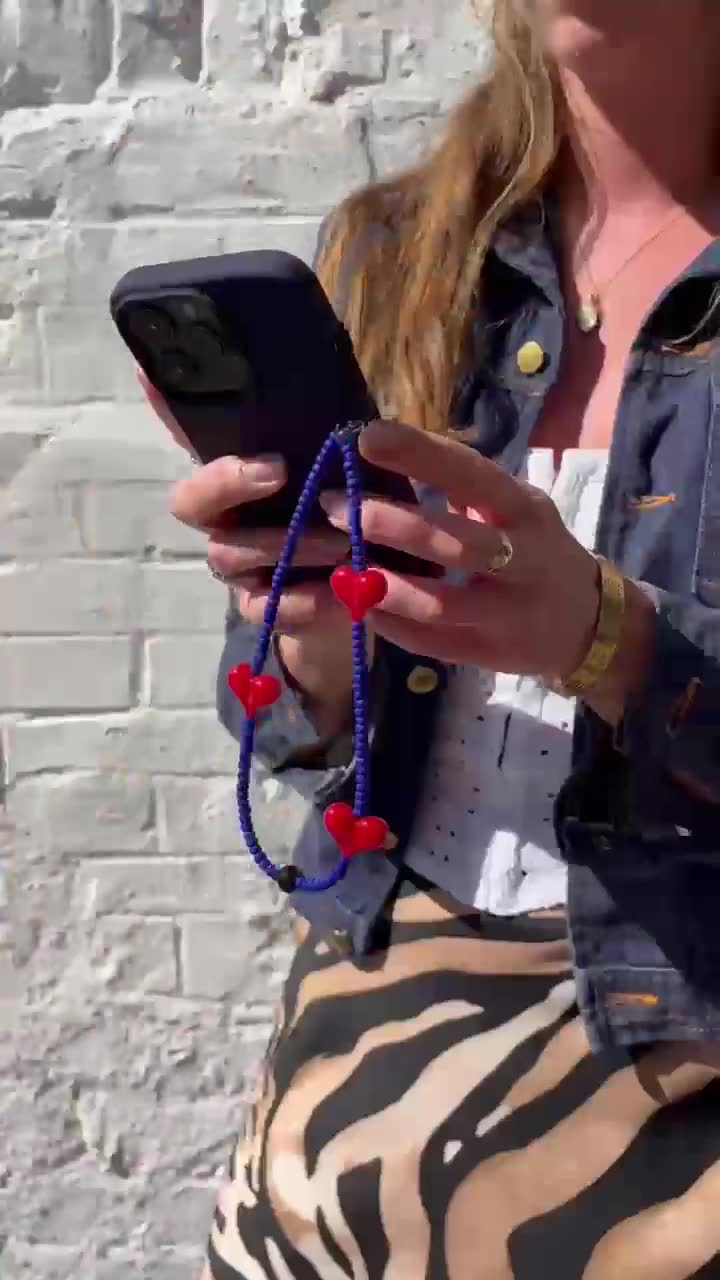 📱✨ Your Phone’s Chicest Plus-One