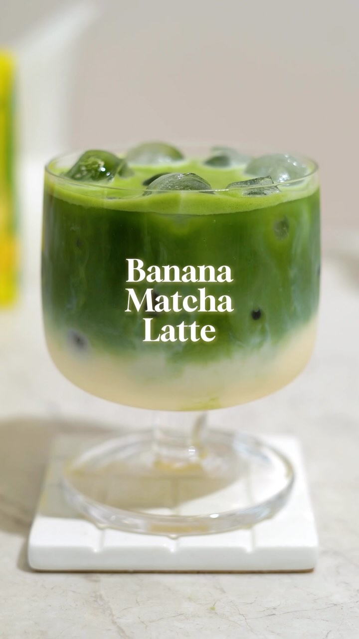 Creamy, sweet, and packed with matcha goodness—this banana milk matcha latte is your next go-to drink! 🍌💚

Ingredients:
1 tsp matcha powder
2 oz hot water (75-80°C / 167-176°F)
6.7 oz banana milk
Ice cubes

Recipe: 
1. Whisk matcha powder with hot water until smooth and frothy.
2. Pour banana milk into your favorite cup with ice.
3. Gently pour the whisked matcha over the banana milk.
4. Stir, sip, and enjoy this matcha treat!

#betterwithmatcha #naoki #naokimatcha #finejapanesematcha #authenticjapanesematcha #naokimatchacafe #matchalover #greentea #matchalove #matchatea #matchagreentea #matchaholic #matchapowder #matchalovers #organicmatcha #greentealover #matchamood #japanesematcha #matchaaddict #matchaeverything #ilovematcha #matchavibes #matchatime #tealover #teatime