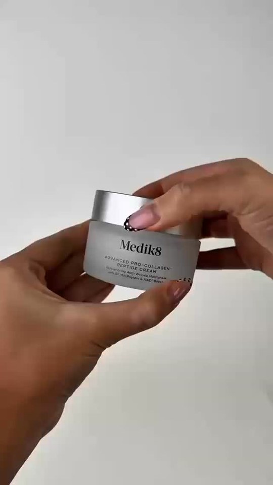 ✨ ¡Es hora de renovar tu rutina de skincare! ✨ 

Descubre nuestros productos favoritos y llévate todo lo que tu piel necesita🖤 

💫 ¡Tu piel merece este cuidado!