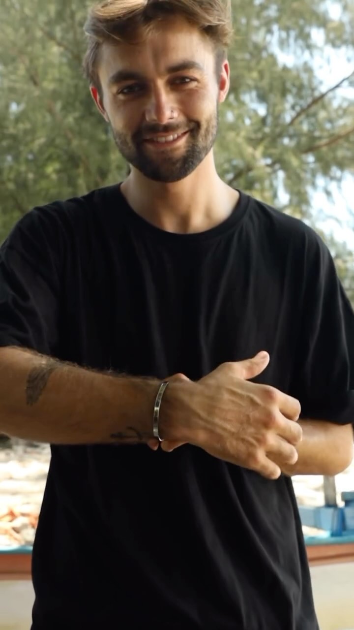 This is how you gift with meaning 🤙

�#POVReel #CustomCuff #GiftForHim #EngravedJewelry #JewelryWithMeaning #EverydayStyle