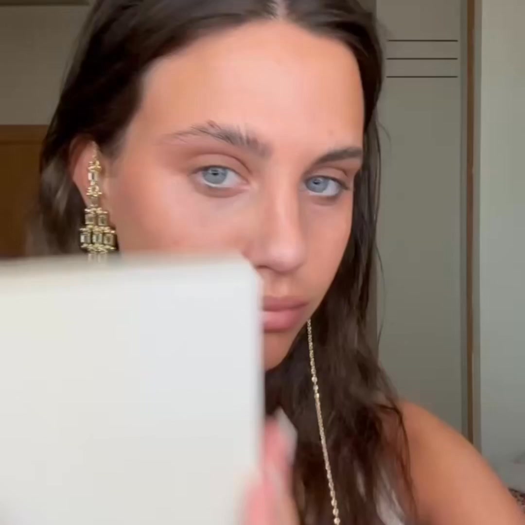 Your new obsession just dropped. The Ninfa Earrings are finally back.