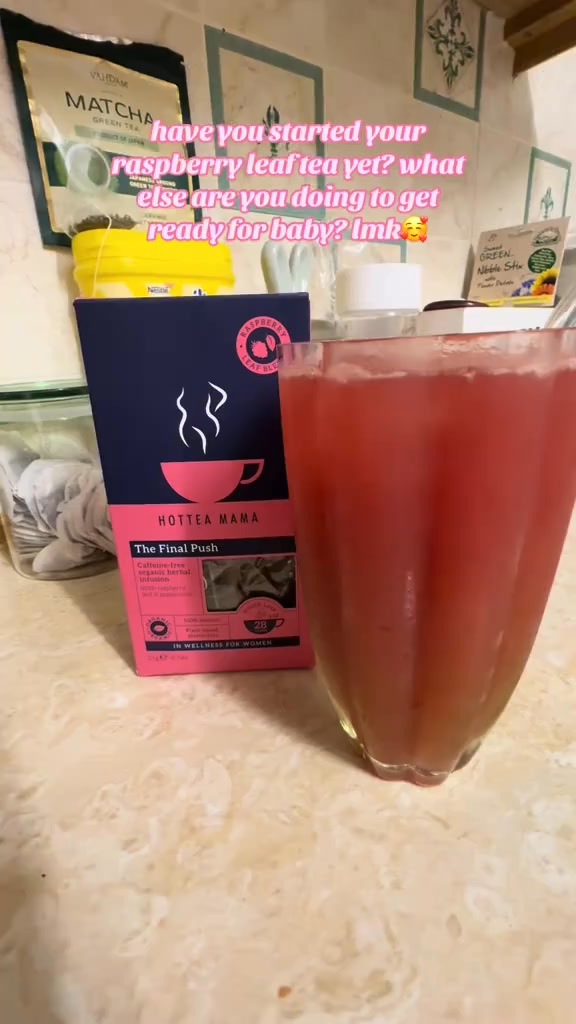 Prepare for labour with our award-winning RASPBERRY LEAF TEA 🤰☕
