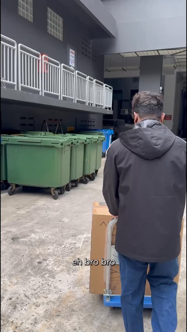 Don't let your wife stop you from getting the chair your back deserves.
Just speak to our friendly staff and they’ll take care of you, if you get our drift 👀

#ttracing #gamingchairs #ergochair #singapore