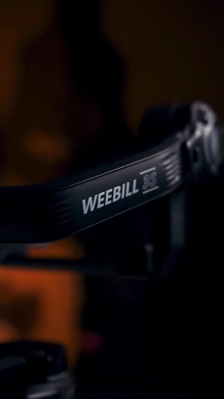 Unboxing | ZHIYUN Weebill 3S 

Smooth. Strong. Smart. 🎥⚡️
🎞The WEEBILL 3S supports up to 3kg of gear — DSLR, mirrorless, or action cam — and puts pro-level control in your palm.
📷OLED screen. Custom dials. Bluetooth shutter.
Steady hands, bigger ideas.✨

🎥: IG@dangel.ft

#zhiyun #unboxing #creative #Weebill3S