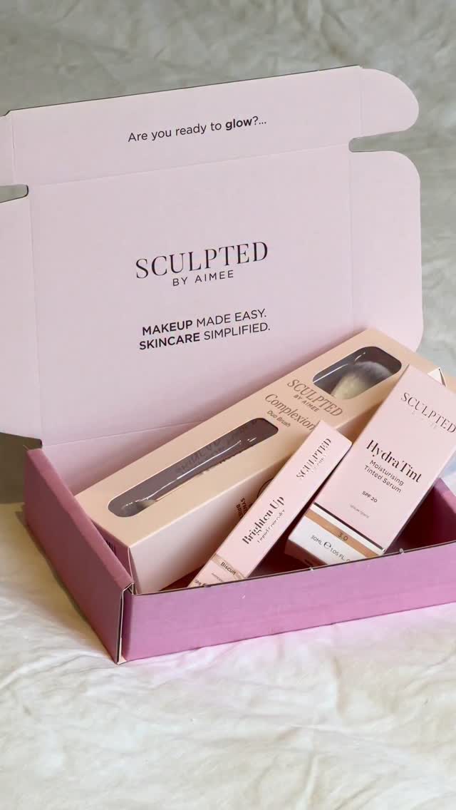 Psst! You can get your whole base in one place👀

The Complexion Edit:
Choose your fave Sculpted foundation or one you’re dying to try!
Choose your concealer 
& get our dual-ended Complexion Duo Brush

🌟Save 15%

#sculptedbyaimee