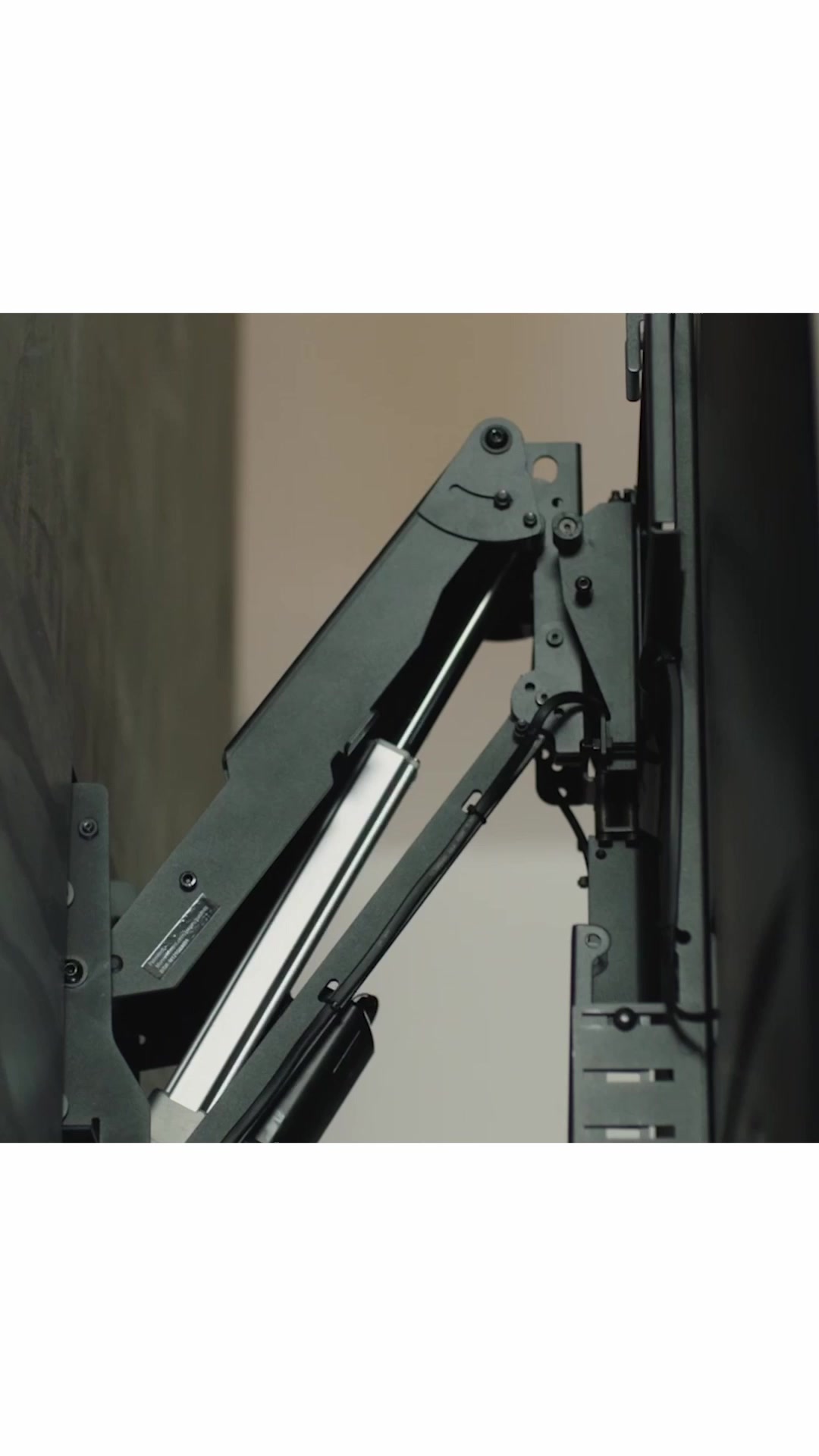 MantelMount – Where Vision Meets Precision.