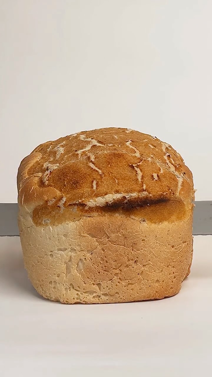 jam on toast: proof that the best ideas start in the kitchen 🍞🍓