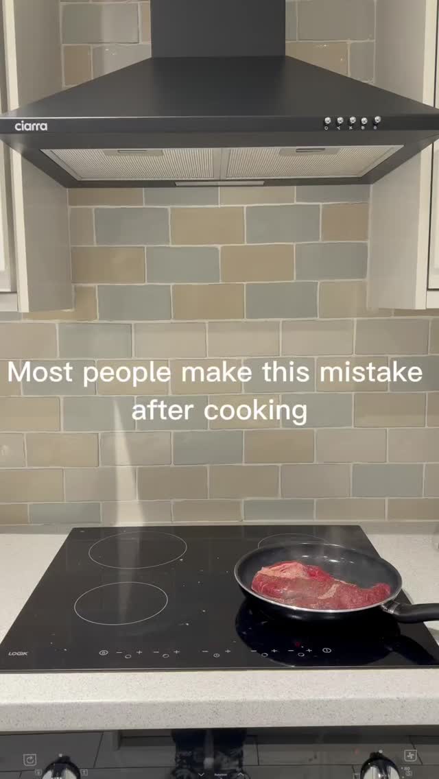 Do you turn off your range hood immediately after cooking? That might be a mistake! 

Lingering grease and smoke can stay in the air long after the stove is off. Watch to see what @our_home_on_the_end_ does to make sure her kitchen stays fresh and grease-free! ✨

#ciarra #ciarraappliances #ciarrarangehood #kitchentips