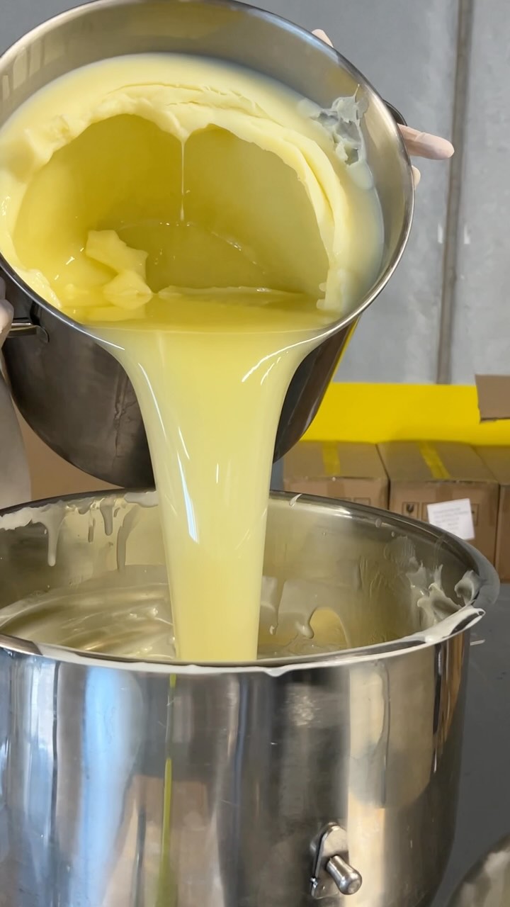 100% certified organic products for Mums and Babies 🕊️ 

Lovingly made by us, in small batches, by the Sea 🐚