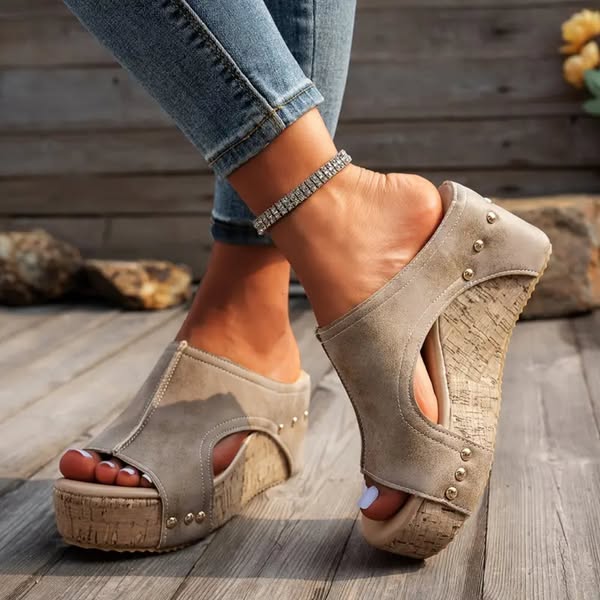 Women 50+ LOVE These Sandals – 70% OFF Now!