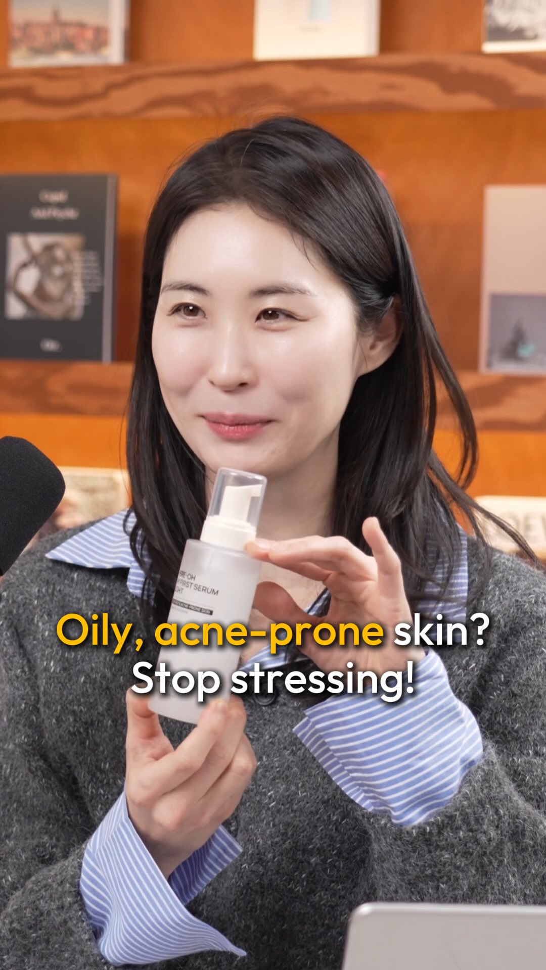 Here Oh My First Serum Light

Benefit Summary ✨

01. An all in one serum used right after cleansing
Toner and serum in one bottle. It absorbs fast the moment it touches your skin 💧

02. Lasting hydration without stickiness
With non comedogenic squalane oil, even oily skin can use it comfortably.

03. Less oil, more moisture
Balanced skin without shine all day. Healthy looking skin with fewer breakouts 🌿

04. Only gentle ingredients
Comfortable for sensitive skin. Easy daily care you can use every day.

When your basics feel complicated, choose this one bottle.

A simple but solid first step serum 🤍
