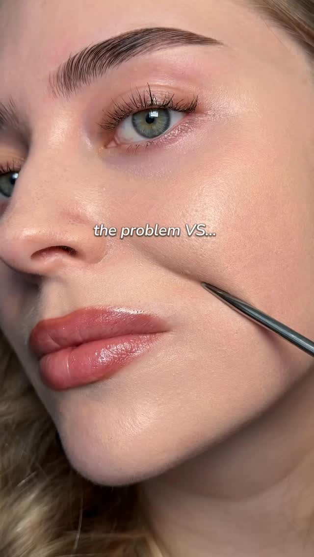 ad. skinfood_global carrot carotene calming water pads 🥕✨ help me achieve the perfect base for a flawless makeup application, my skin can be very sensitive and these pads soothe & restore the skin barrier ⭐️ #SKINFOOD #SKINFOODcarrottonerpad #kbeauty #makeuphacks #skincaretips