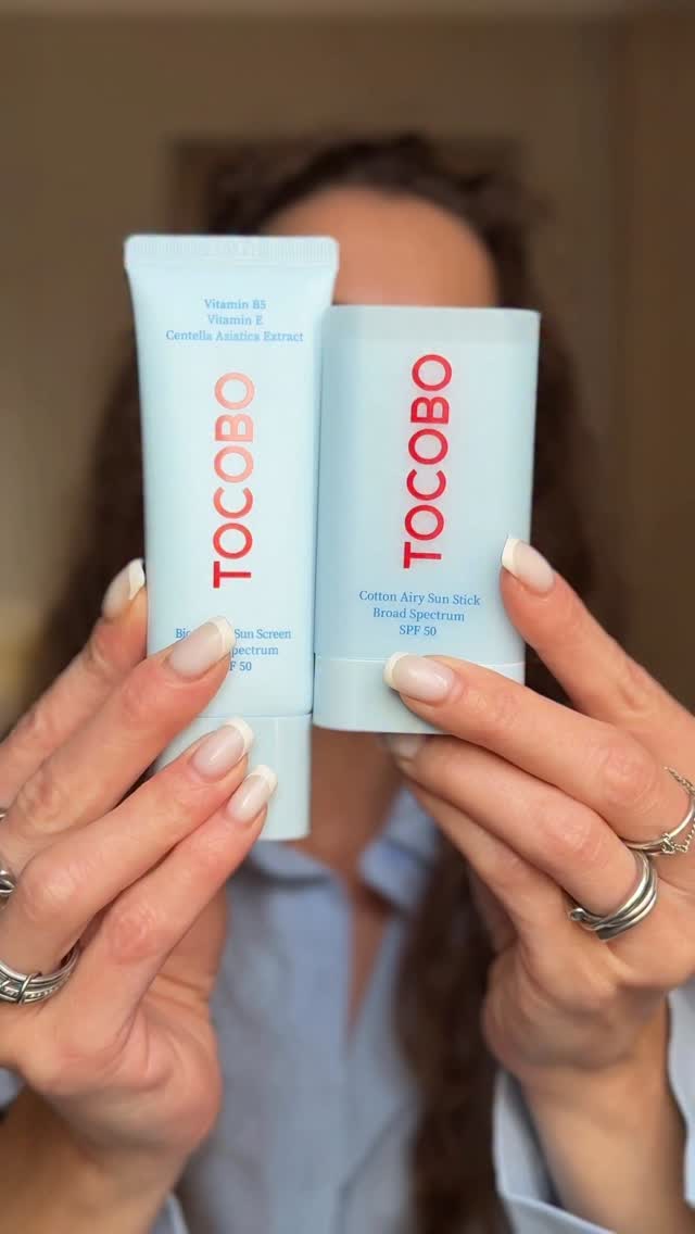 Glow on the go ✨ @tocobo_official 

#KoreanSkincare #KBeauty #KSkincareRoutine #sunstick #tocobo