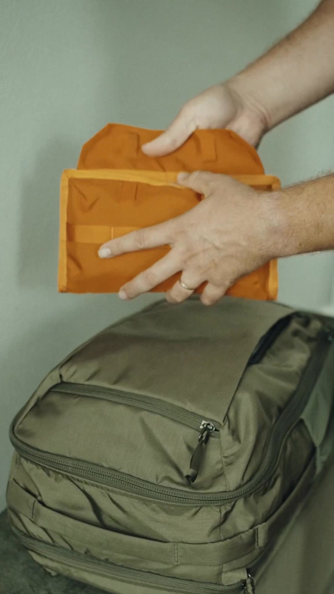 I’ve been stoked on my EDC bag I’ve been using from EVERGOODS. It’s light, compact and holds everything I need for when I take my studio on the go.

They make a bunch of different types of packs, pouches and even a duffel bag. Check them out!!!

As seen in the above video:

CIVIC Access Pouch 2L (Burnt Orange)
CIVIC Travel Bag 20L (OD Green)
CIVIC Access Pouch 1L (Burnt Orange)