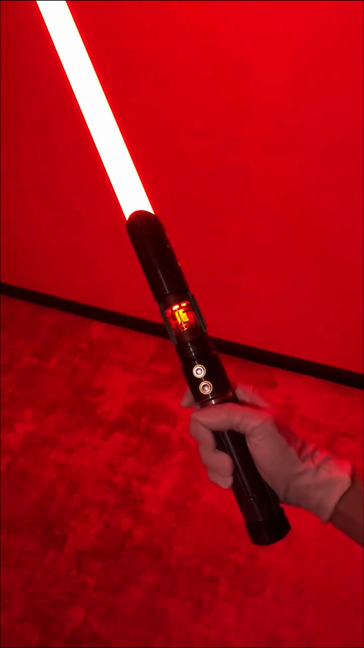 Hunter(Crystal) Lightsaber#starwars #lightsaber #darthvader #anakinskywalker #lukeskywalker #cosplay #power #force #fvp