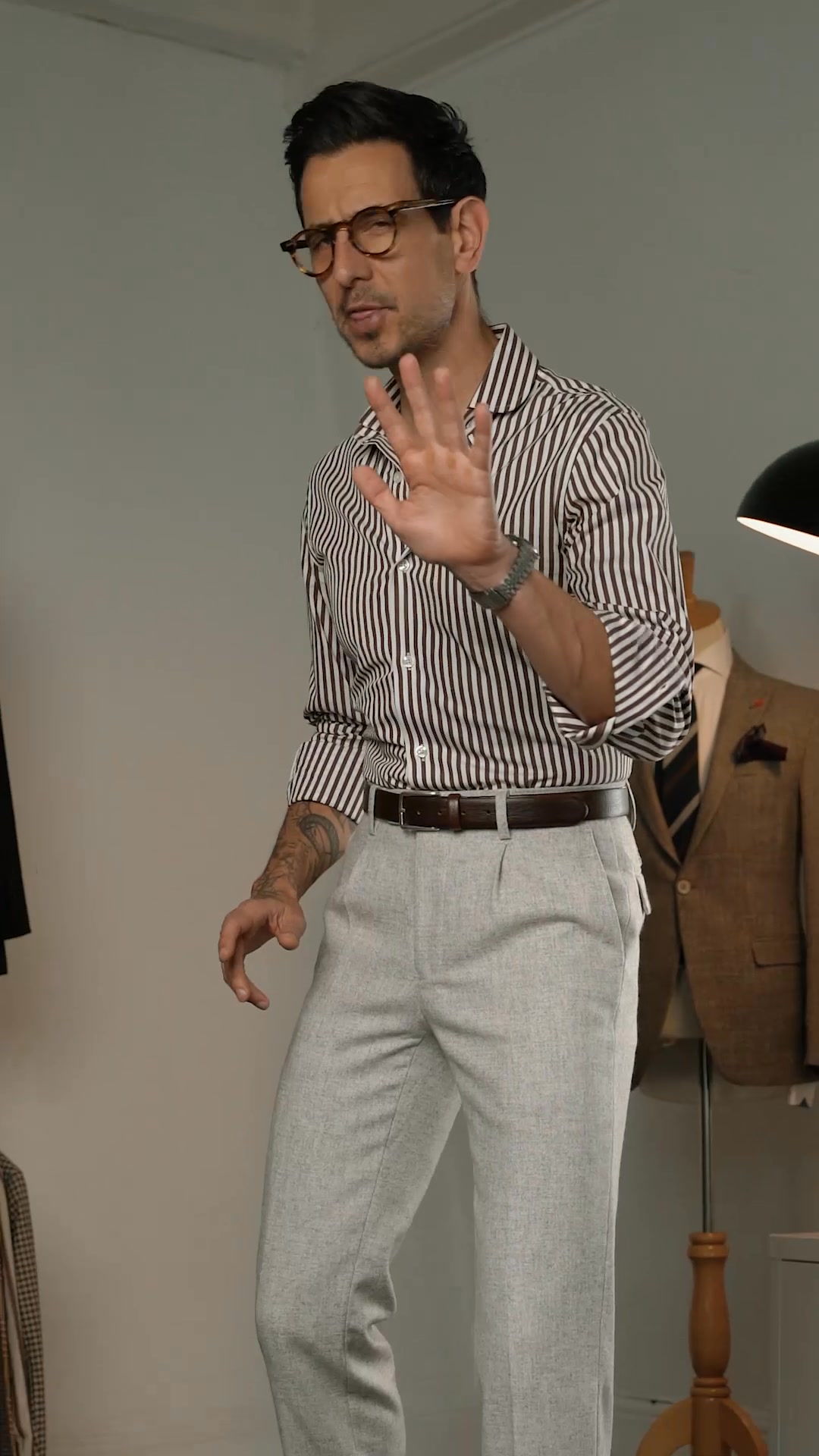 Meet the perfect watch that wears with any outfit - a great introduction to Vaer watches, and our known durability meets style approach to design. 

The Rs1 is a rugged, ocean-ready field watch with sapphire crystal. Sized at 40mm, a great fit for smaller wrists.