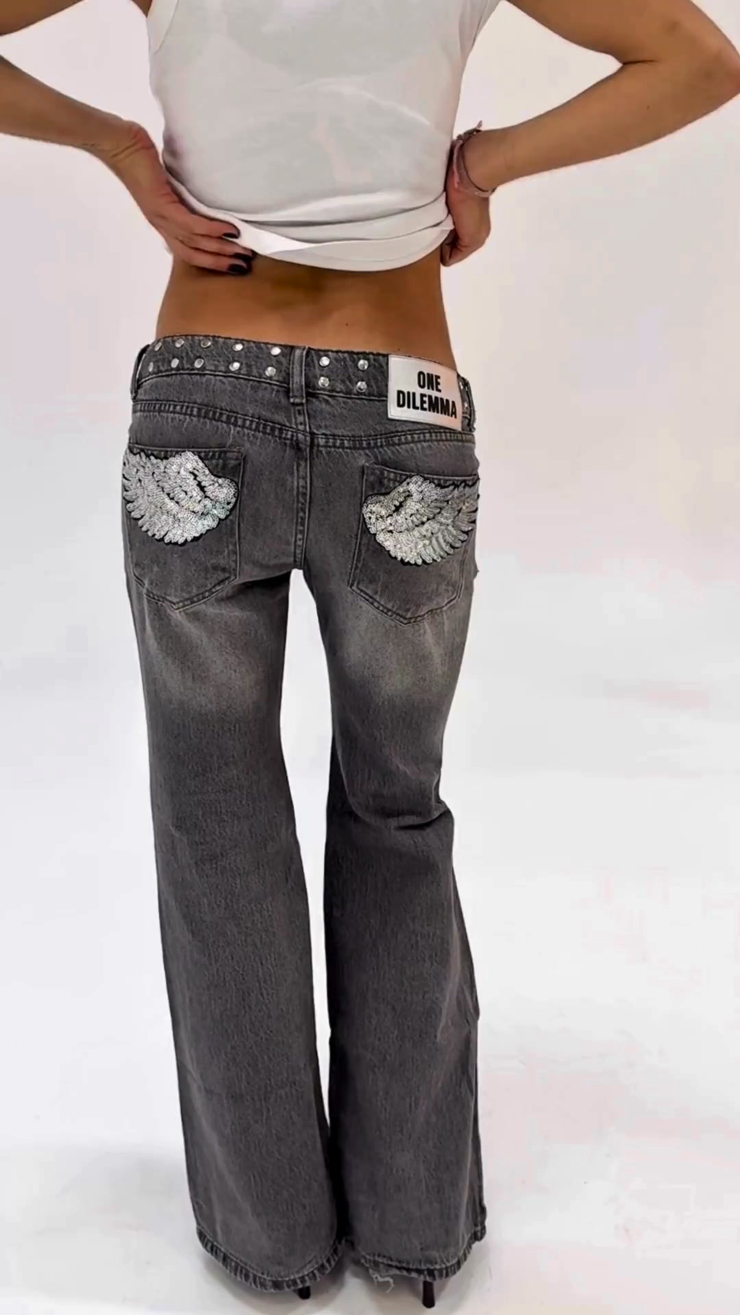 WINGS FLARED GREY JEANS
