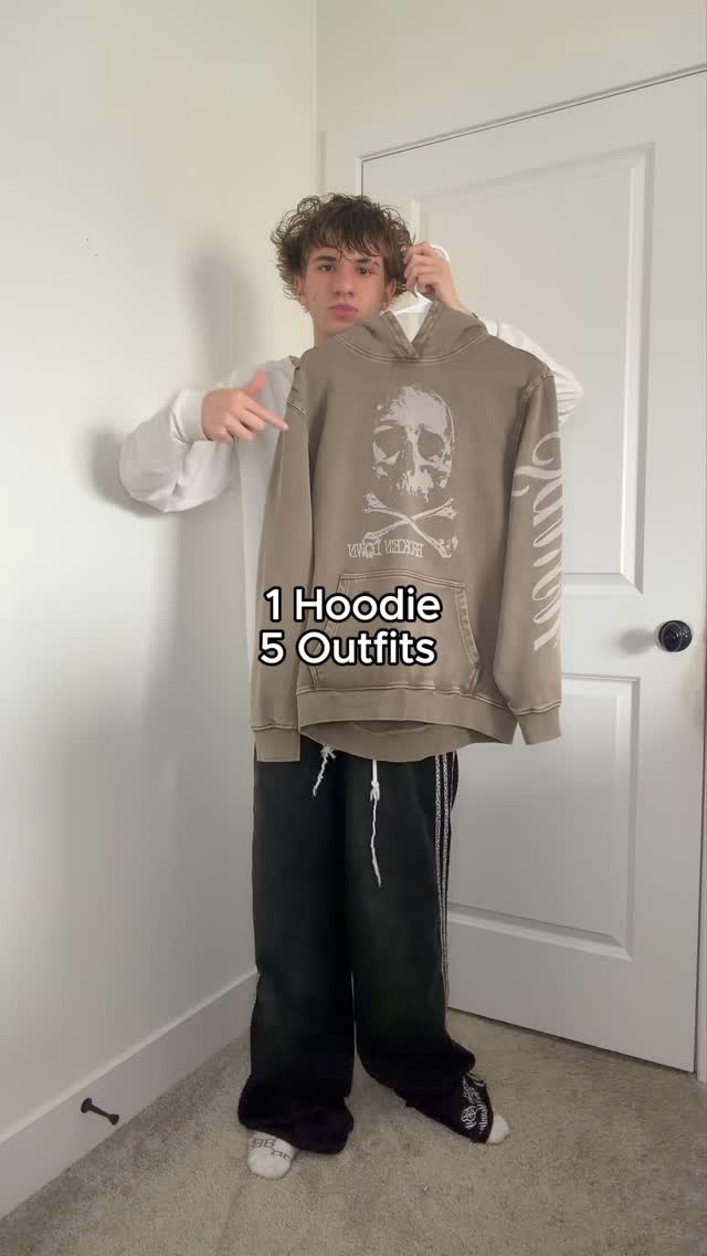 1 hoodie 5 fits 🔥#fashion #streetwear #outfitinspo